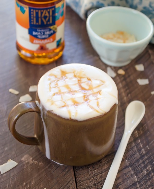 Macchiato au caramel et à la noix de coco