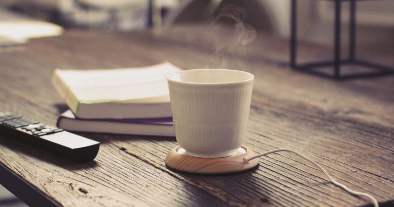8 façons de garder votre café chaud pendant des heures - le café de Clara