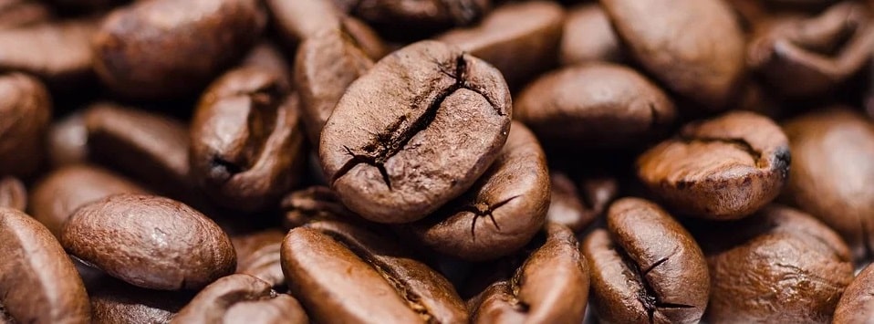Quelle est la quantité de caféine dans le café décaféiné ?