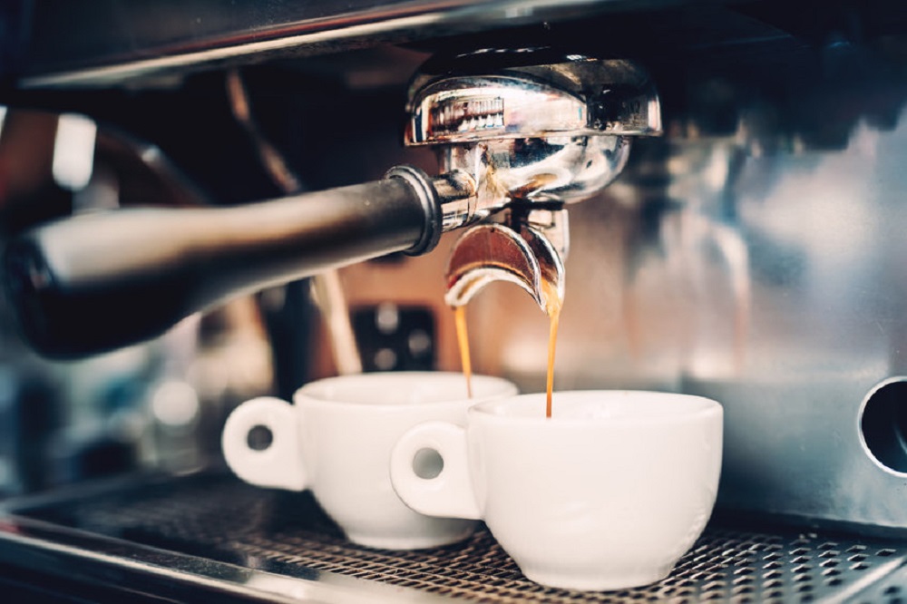 Quels sont les avantages de la location d’une machine à café en grain pour son entreprise ?